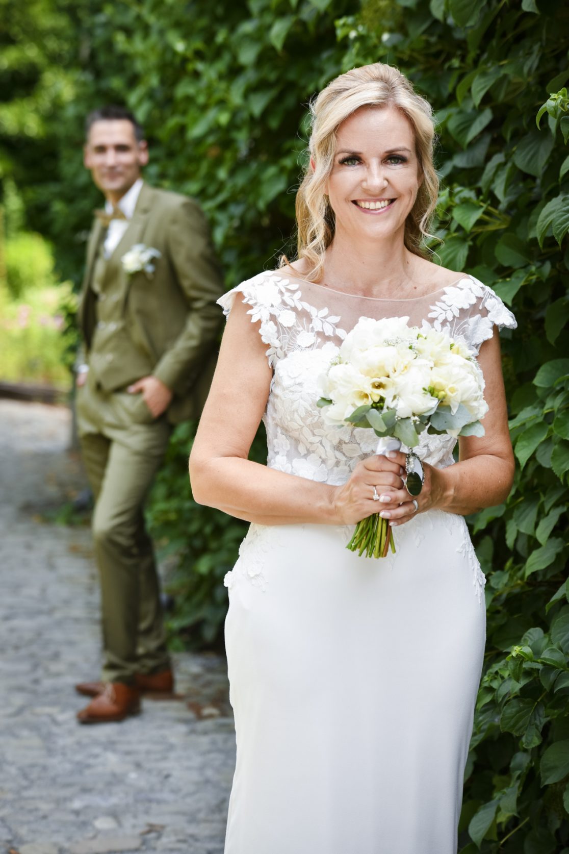 Spontaan beeld uit de trouwreportage van Wim en Mieke bij Kasteel Cortewalle.