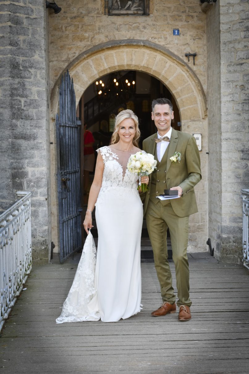 Spontaan beeld uit de trouwreportage van Wim en Mieke bij Kasteel Cortewalle.